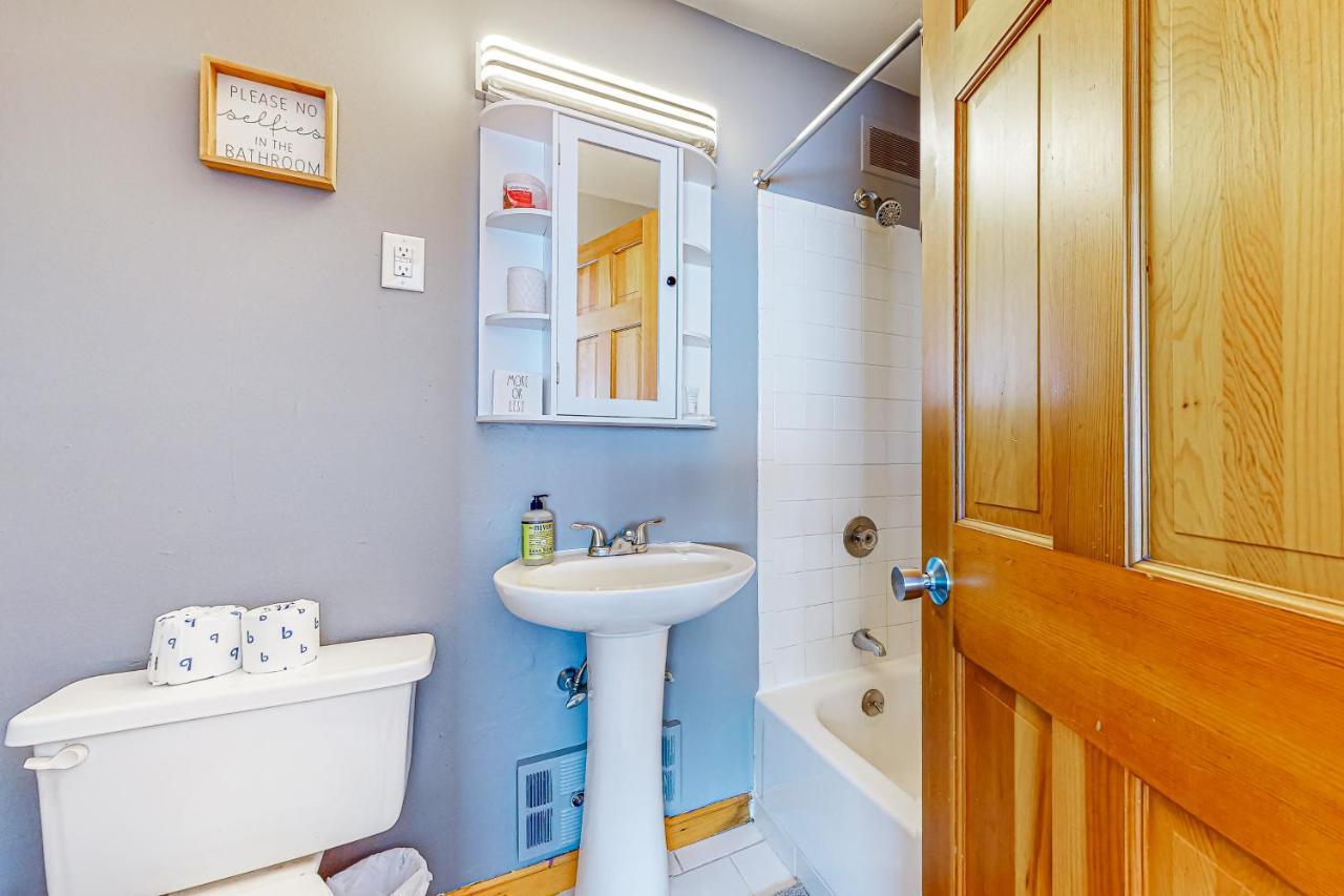 Lakeside Delight, Unit 423 Laconia Bagian luar foto